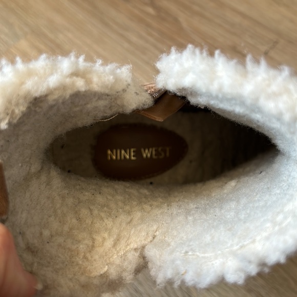 Nine West Shearling Wedge Ankle Boots w Rubber Soles - Picture 5 of 6